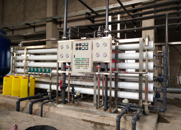 河南30T雙級反滲透+EDI設備安裝調試完成